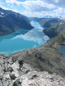 675px-gjende_from_besseggen